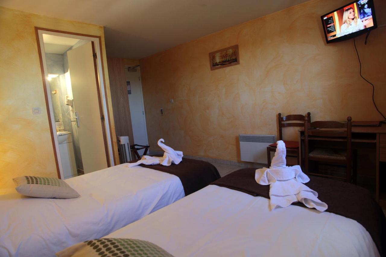 Logis Hotel Le Pressoir サン・シニアン エクステリア 写真